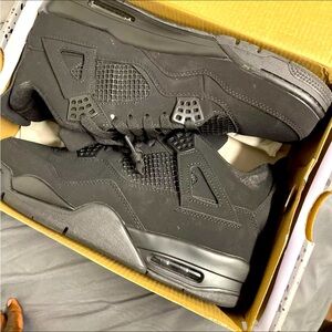 Jordan 4s